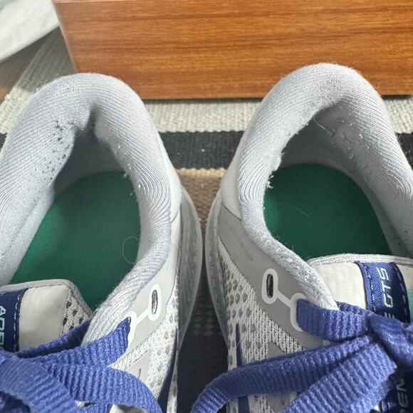 Brooks Adrenaline GTS 22 Running Sneakers Women 8.5 Gray Mint Walking Athleisure - Picture 3 of 11